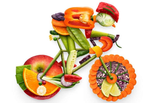 La nutrición deportiva es una herramienta clave para mejorar el desempeño, acelerar la recuperación muscular y prevenir lesiones, tanto en atletas como en personas activas.